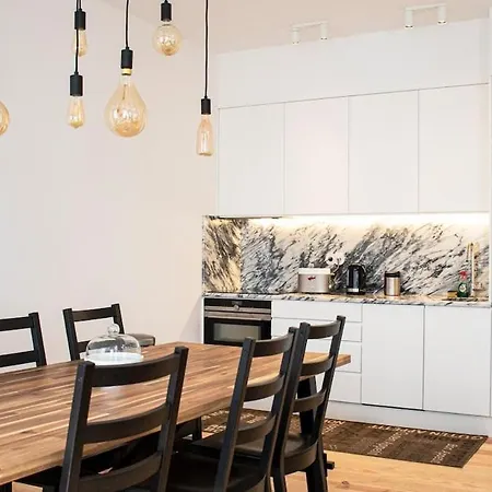 Apartment Bairro Alto Bright 2 Bdr With Ac