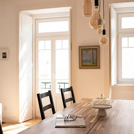 Bairro Alto Bright 2 Bdr With Ac * Lisbon